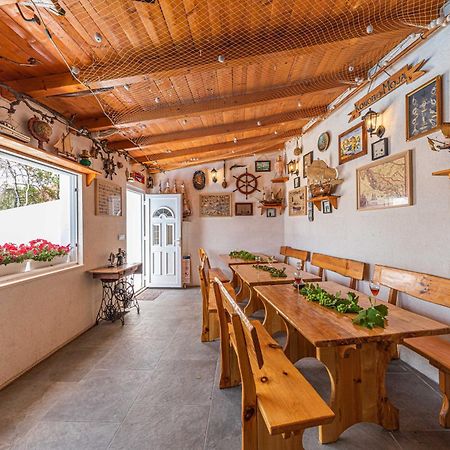 Apartments Villa Nea Leona تروغير المظهر الخارجي الصورة