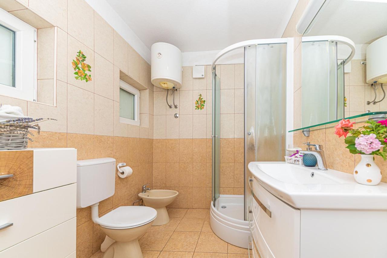 Apartments Villa Nea Leona تروغير المظهر الخارجي الصورة